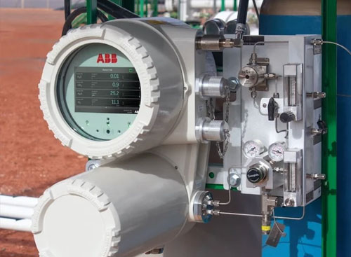 ABB plečia pramoninės stebėsenos sistemas, pristatydama naujus vandens ir dujų analizatorius